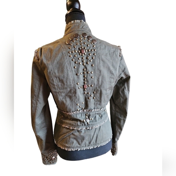 Lani Army Green 100% Cotton Lace Trim Cropped Pirate Jacket, Brass Studs Size M - Picture 3 of 11